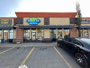 10349 78th Ave NW, Edmonton, AB à louer Photo de l’immeuble– Image 1 sur 4