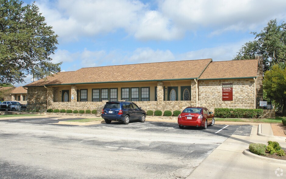 13740 Research Blvd, Austin, TX à louer - Photo de l’immeuble – Image 2 sur 15