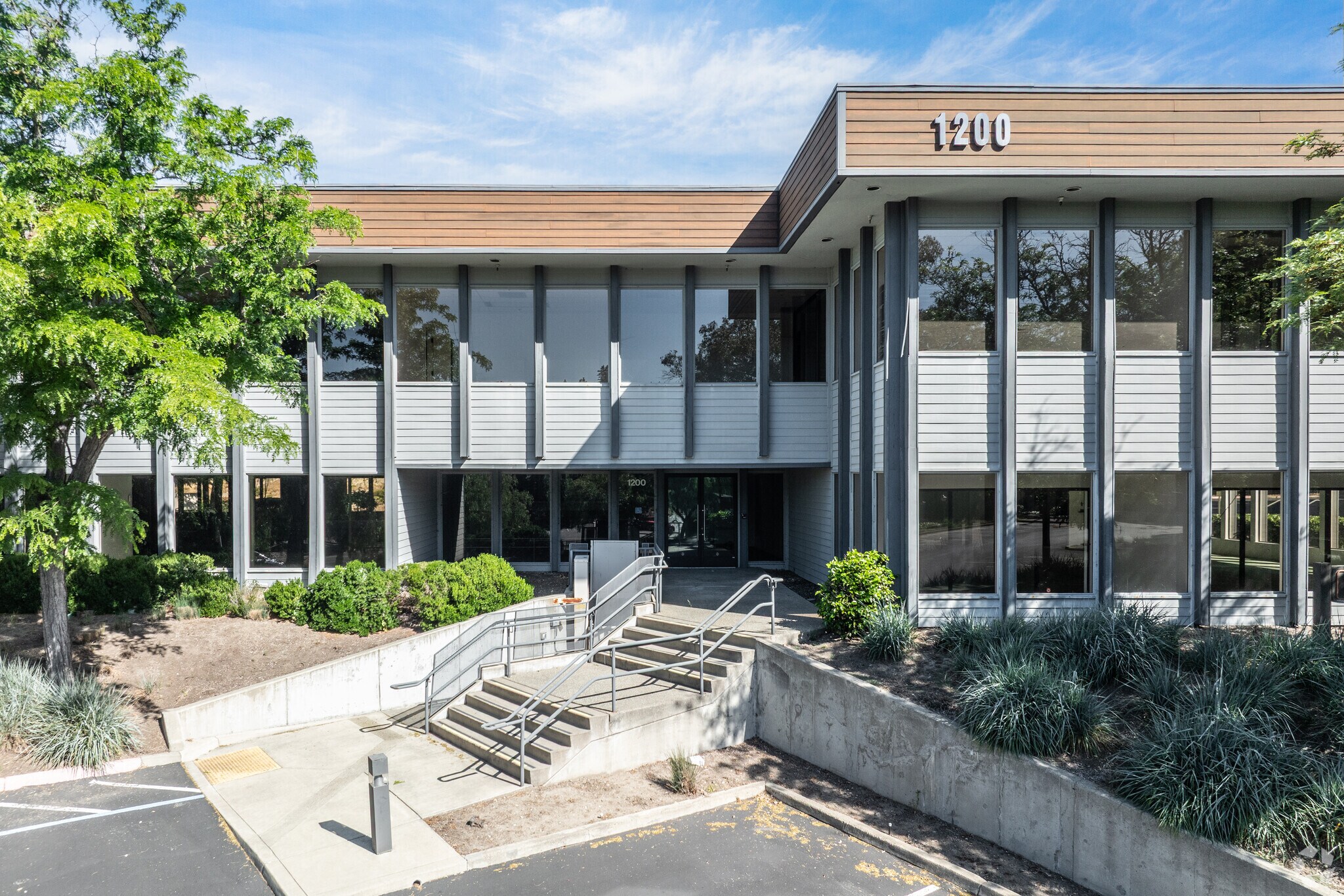 1200 Montego Way, Walnut Creek, CA à vendre Photo principale– Image 1 sur 8