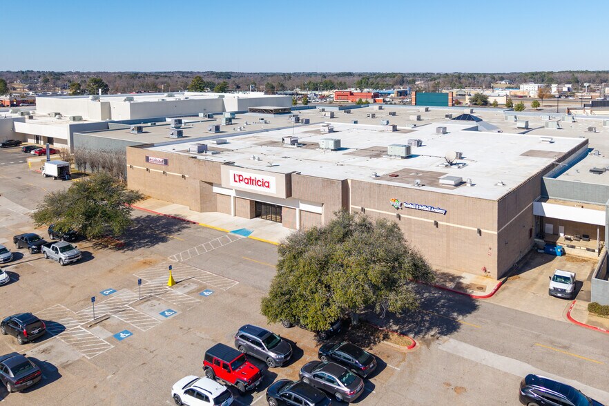 3520 McCann Rd, Longview, TX à vendre - Photo de l’immeuble – Image 2 sur 34