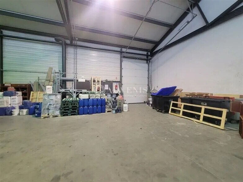 Local d’activités dans Saint-Denis à louer - Photo intérieure – Image 2 sur 9