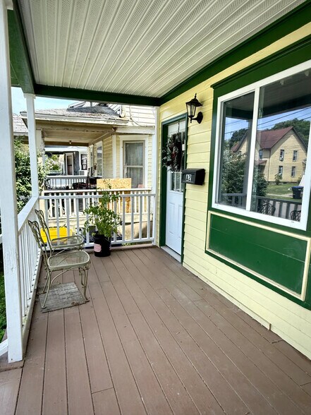 361-369 Broad St, Waverly, NY à vendre - Photo de l’immeuble – Image 2 sur 59