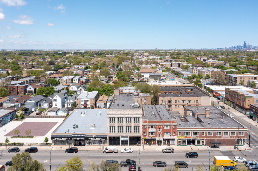 3214 W 63rd St, Chicago, IL à louer - Aérien – Image 2 sur 7