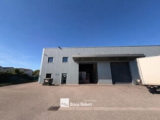 Plus de détails pour Cité Berliet, Saint Priest - Local d'activités à louer