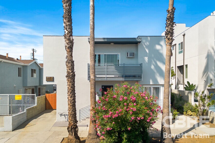 5933 Barton Ave, Los Angeles, CA à vendre - Photo de l’immeuble – Image 2 sur 22
