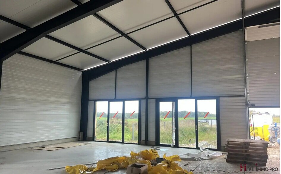 Local d’activités dans Isneauville à louer - Photo intérieure – Image 3 sur 5