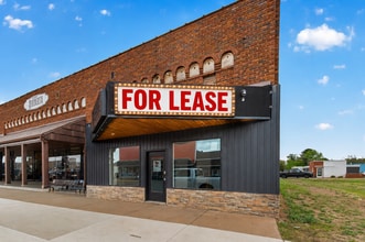 6434 Main St, North Branch, MN à louer Photo intérieure– Image 1 sur 8