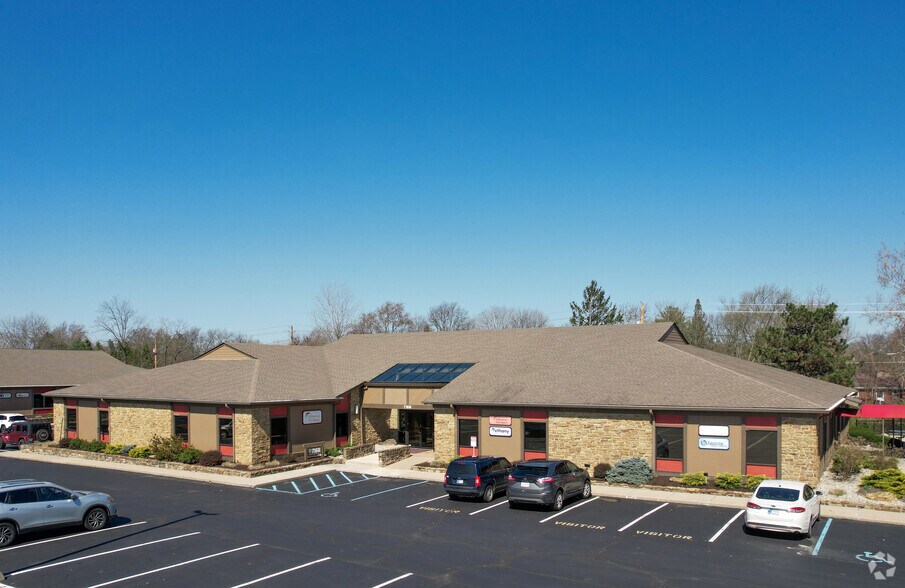 7168 N Graham Rd, Indianapolis, IN à vendre - Photo de l’immeuble – Image 2 sur 5