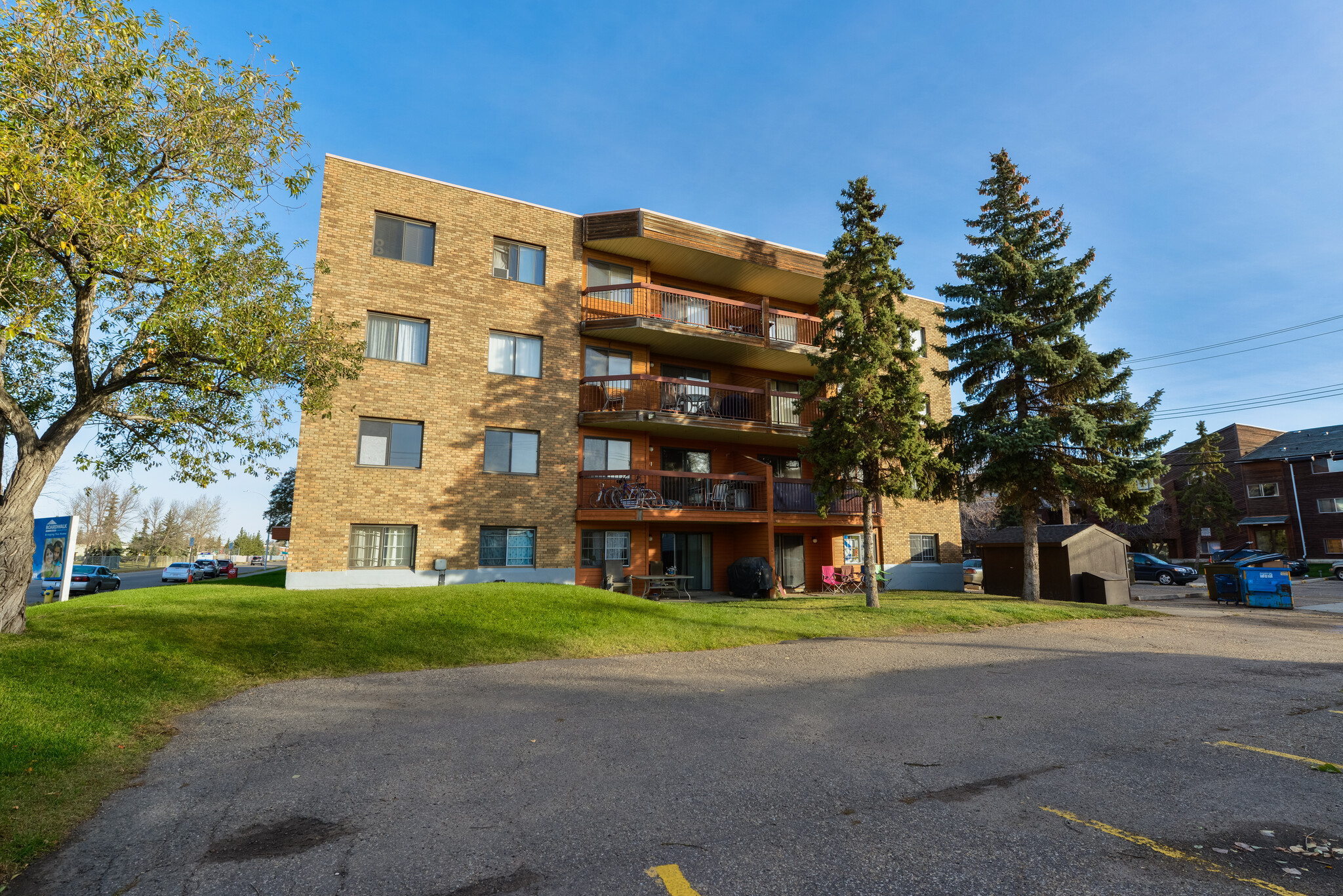 10129 163rd St NW, Edmonton, AB à vendre Photo principale– Image 1 sur 15