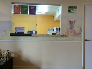 2125 E Thousand Oaks Blvd, Thousand Oaks, CA à louer Photo intérieure– Image 2 sur 6