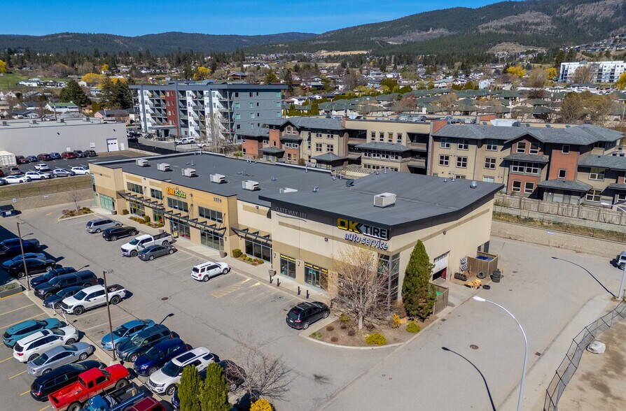 2374 Bering Rd, Westbank, BC à vendre - Photo de l’immeuble – Image 2 sur 10