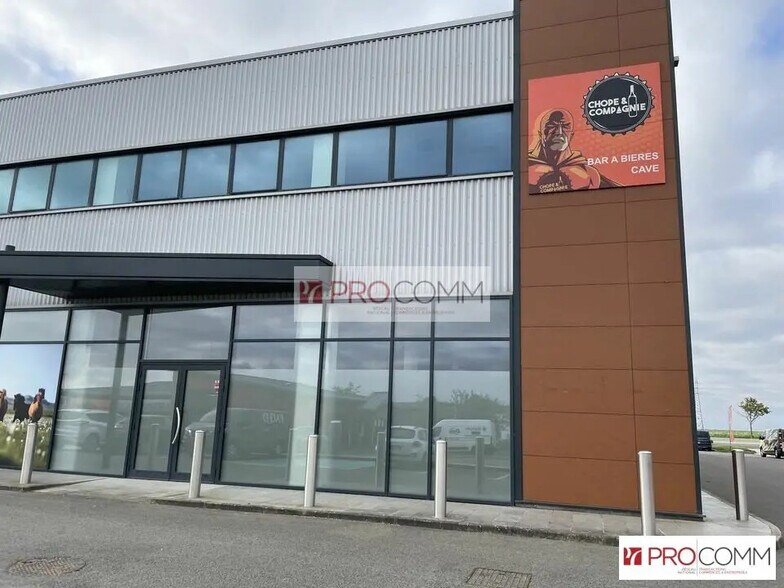 Local d’activités dans Chartres à louer - Photo de l’immeuble – Image 2 sur 6