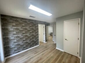 5719 Highway 25, Flowood, MS à louer Photo intérieure– Image 1 sur 5