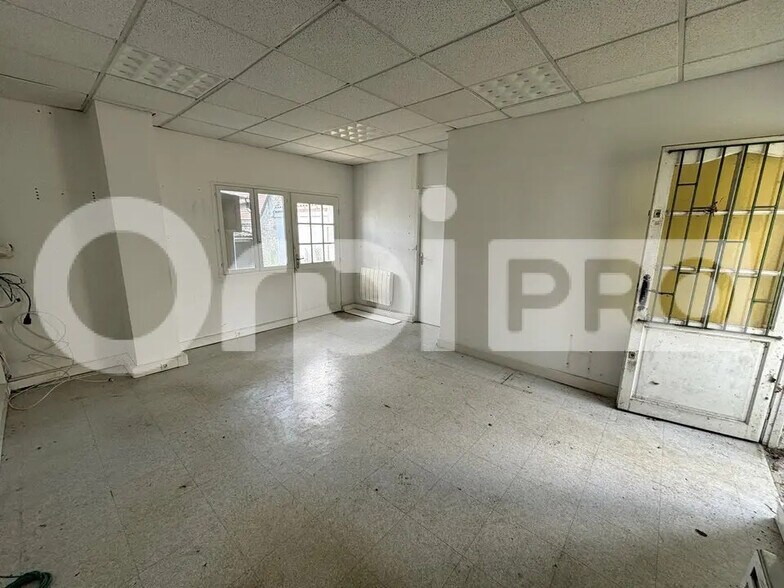Local d'activités dans Compiègne à vendre - Photo de l’immeuble – Image 1 sur 10