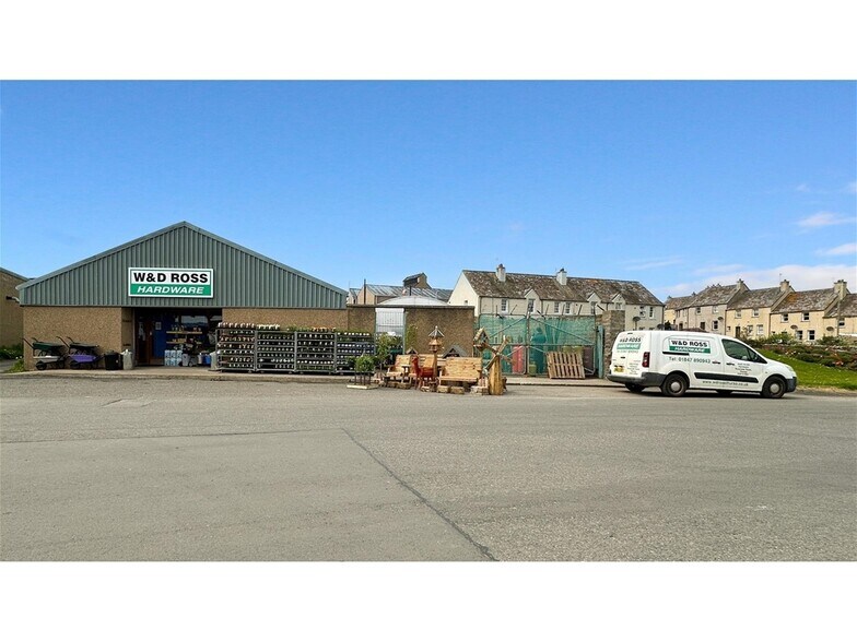 W&D Ross Hardware Store & Paint Spectrum portefeuille de 2 biens à vendre sur LoopNet.fr - Photo de l’immeuble – Image 2 sur 33