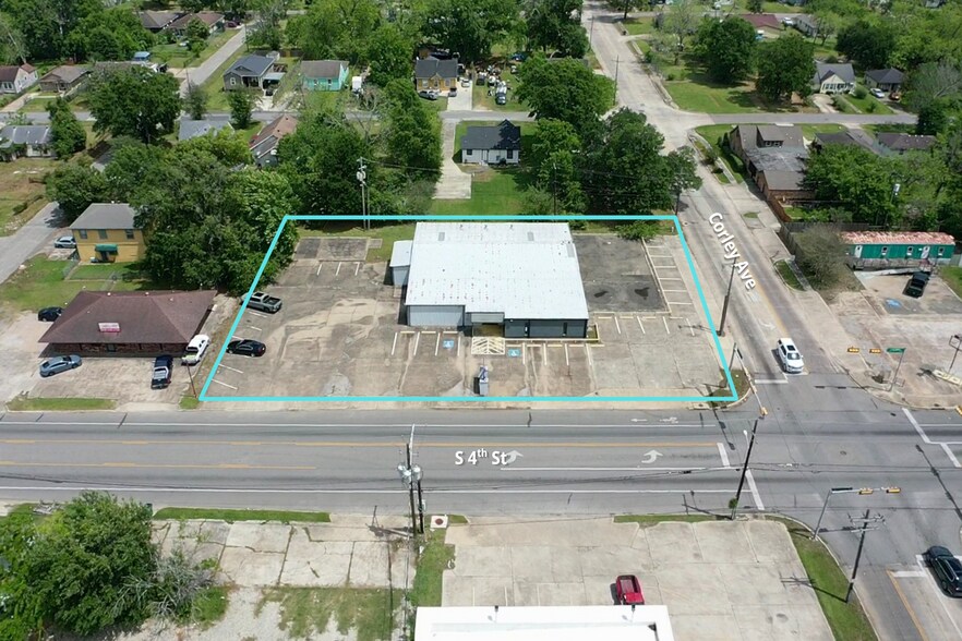 2455 S 4th St, Beaumont, TX à louer - Photo principale – Image 1 sur 17