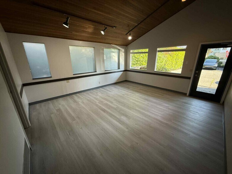 16418 7th Pl W, Lynnwood, WA à louer - Photo de l’immeuble – Image 3 sur 9