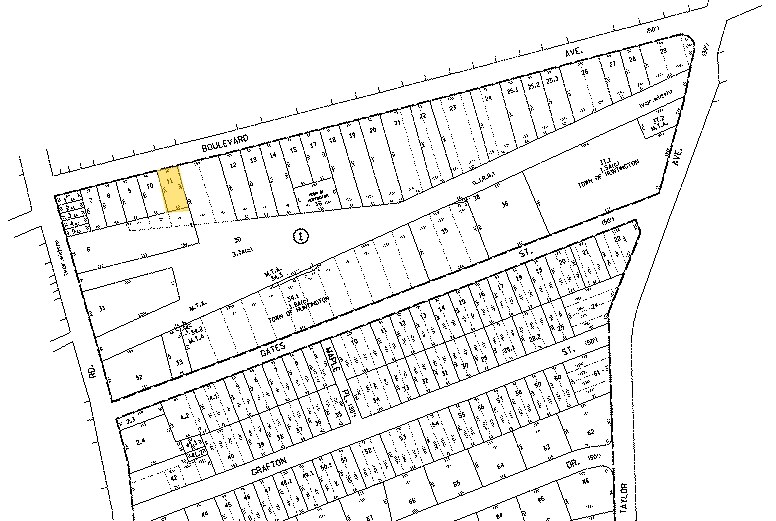 10-12 Boulevard Ave, Greenlawn, NY à louer - Photo de l’immeuble – Image 2 sur 12