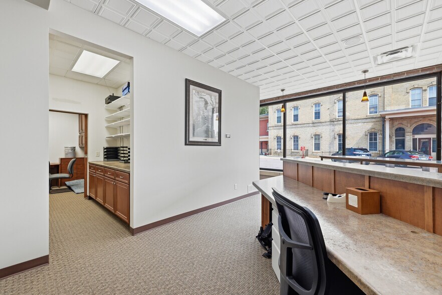 200 S Minnesota Ave, Saint Peter, MN à vendre - Photo de l’immeuble – Image 2 sur 40