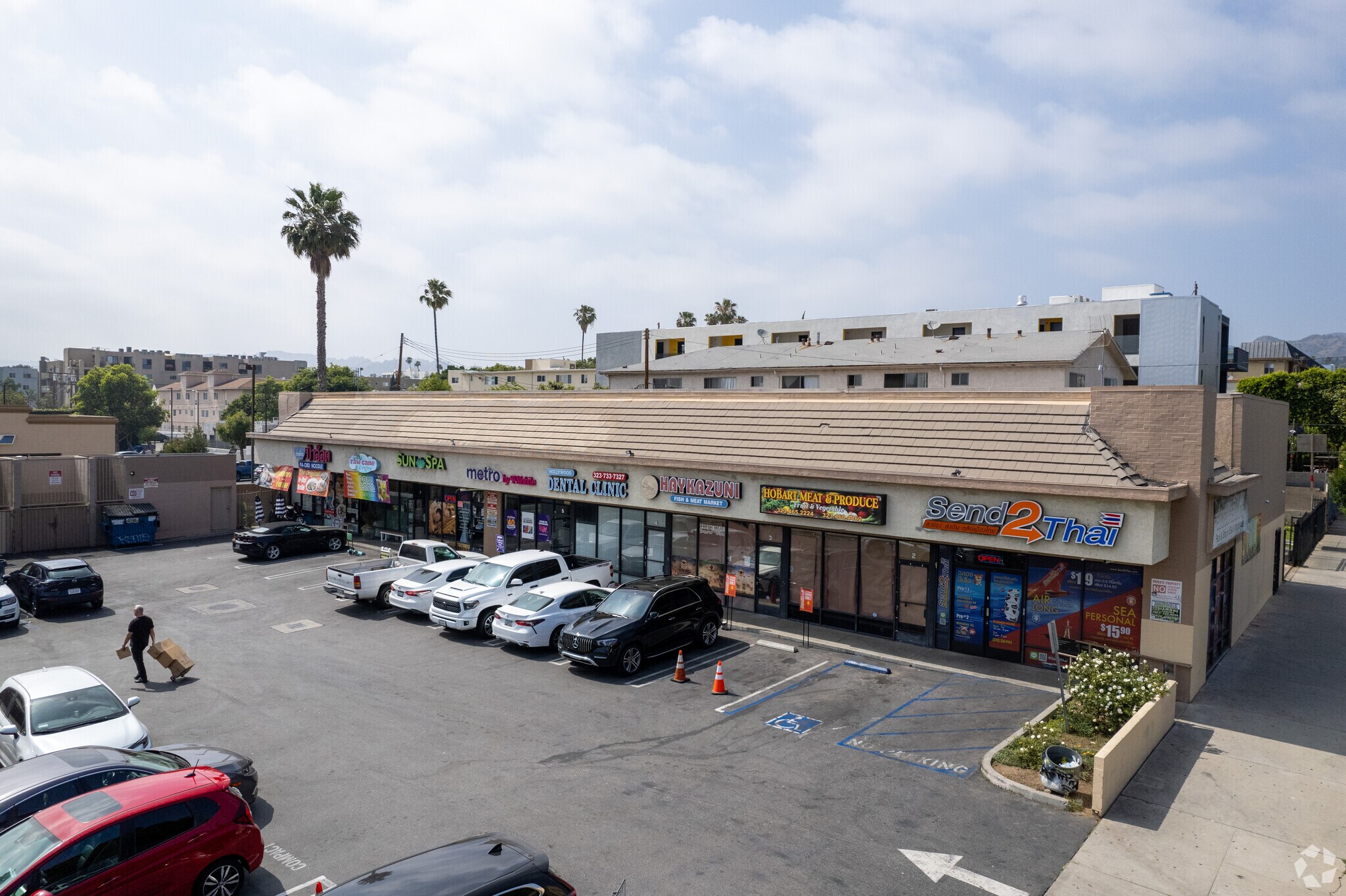 5301 W Sunset Blvd, Los Angeles, CA à louer Photo principale– Image 1 sur 2