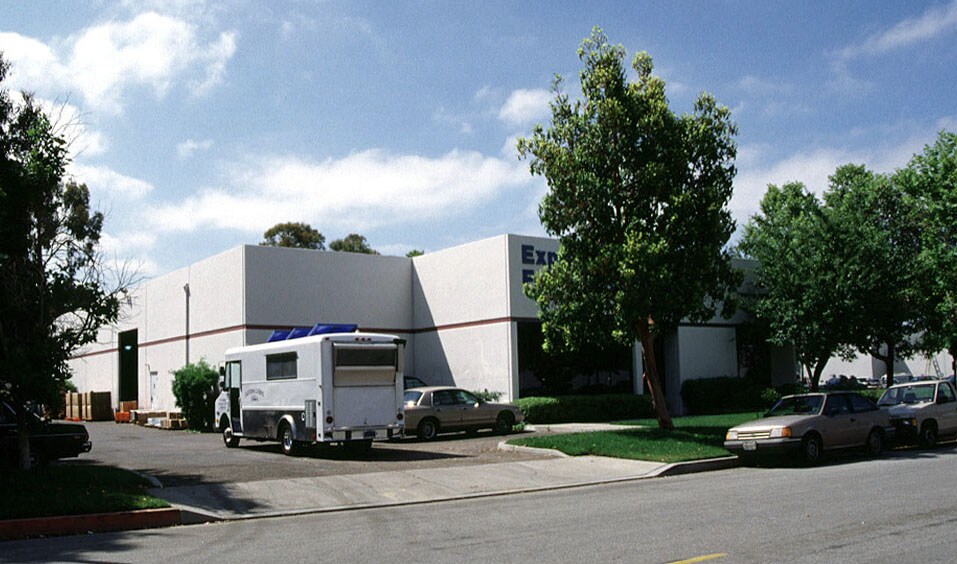 16902 Millikan Ave, Irvine, CA à louer - Autre – Image 3 sur 14