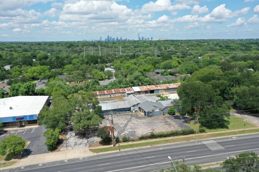 1500 Stassney Ln, Austin, TX à louer - Photo principale – Image 1 sur 4