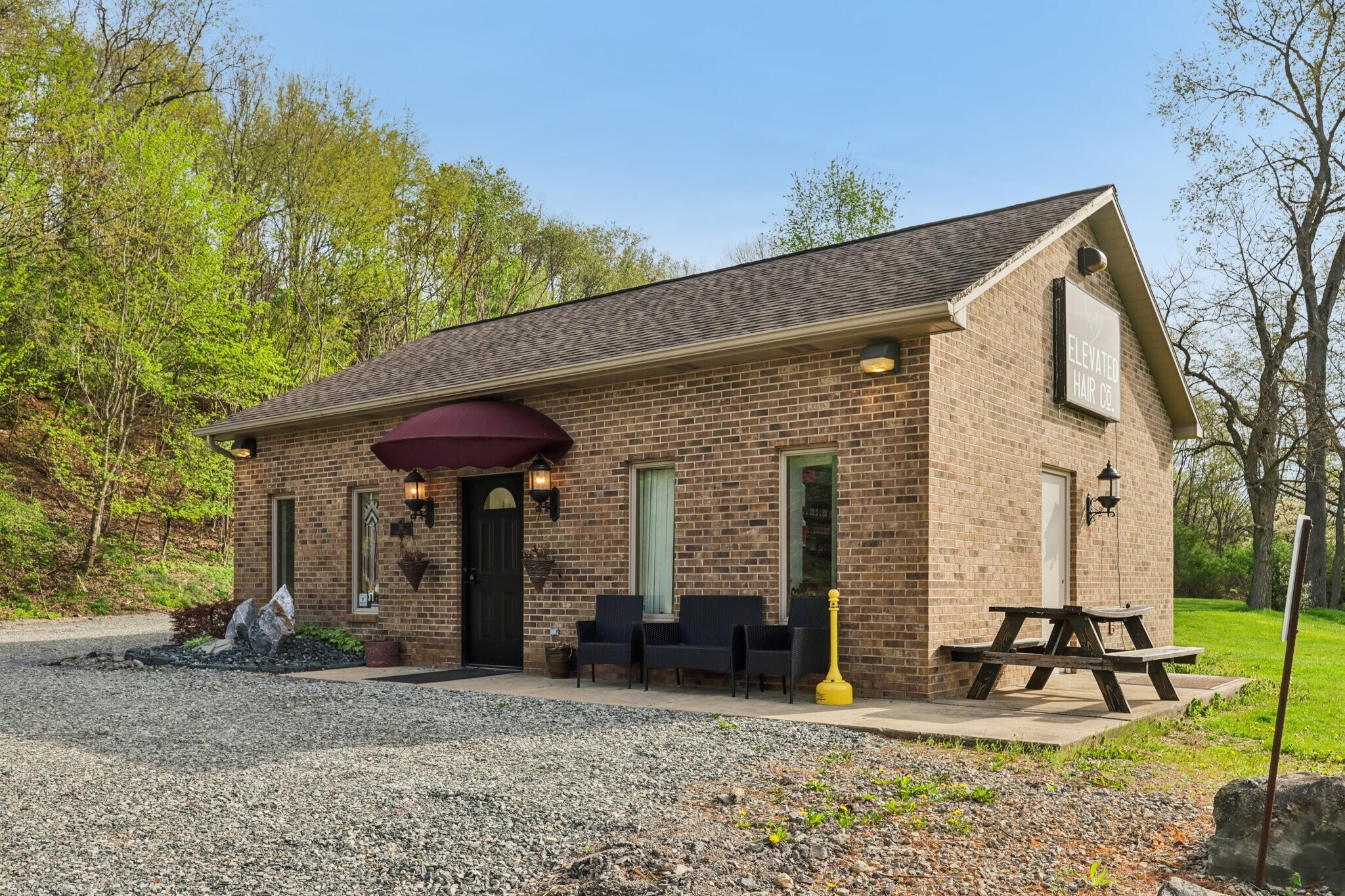 30 Terrace Ave, Leechburg, PA à vendre Photo principale– Image 1 sur 31
