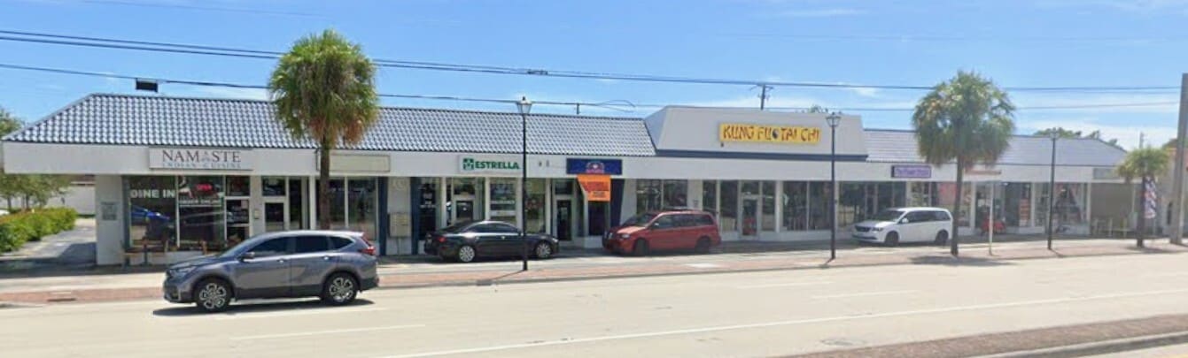 12727-12749 Biscayne Blvd, North Miami, FL à louer Photo intérieure– Image 1 sur 8