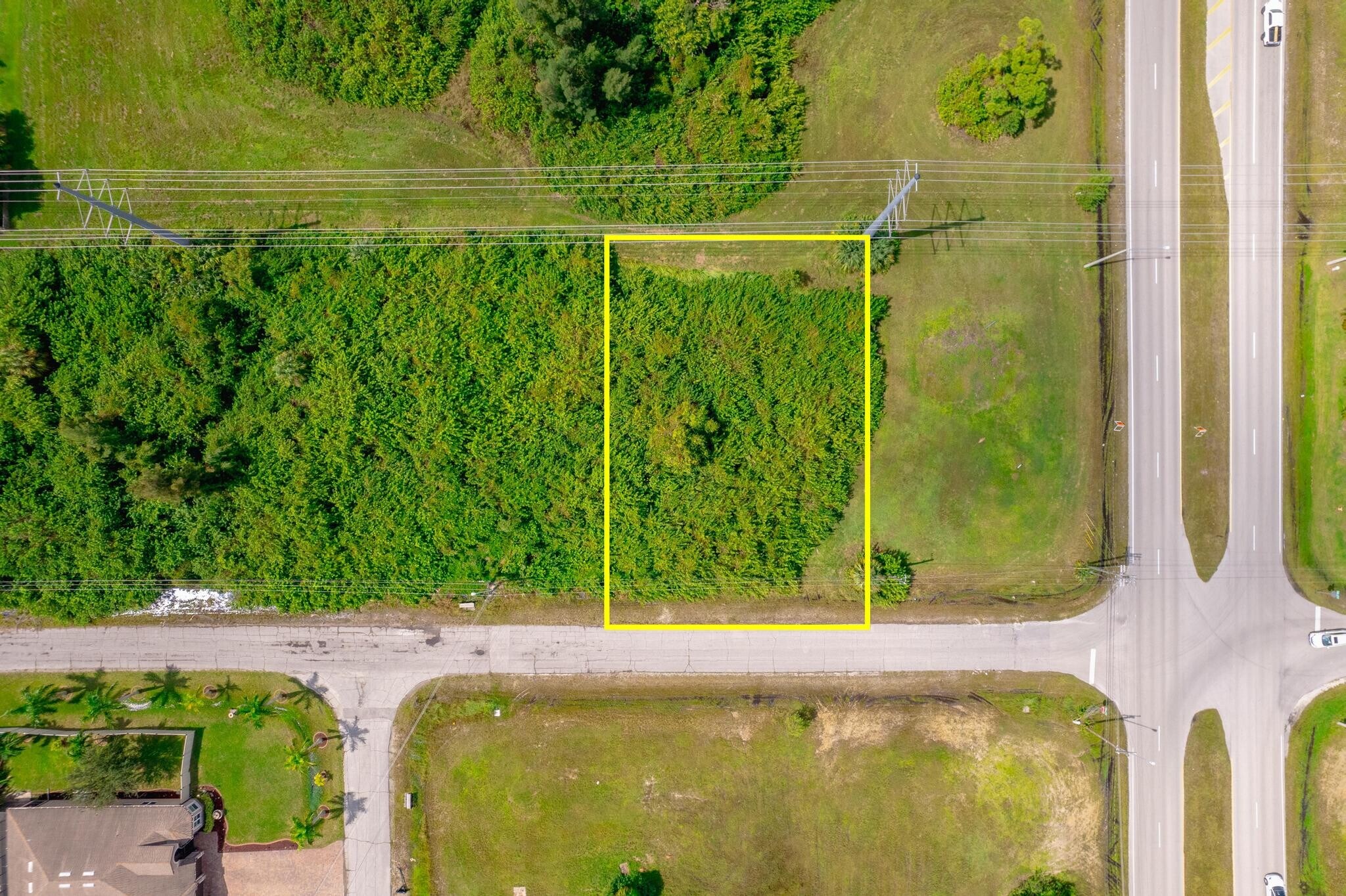 6 24th ave, Cape Coral, FL à vendre Photo principale– Image 1 sur 11
