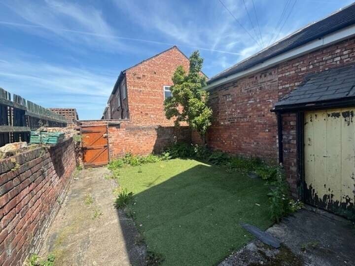 92 Bidston Av, Birkenhead à vendre - Photo de l’immeuble – Image 2 sur 8