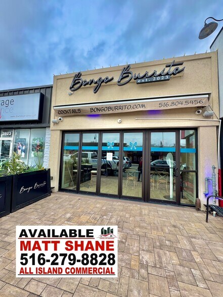 3925 Merrick Rd, Seaford, NY à vendre - Photo de l’immeuble – Image 1 sur 25