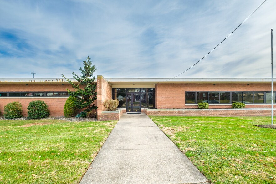 4115 N 6th St, Harrisburg, PA à vendre - Photo de l’immeuble – Image 3 sur 15