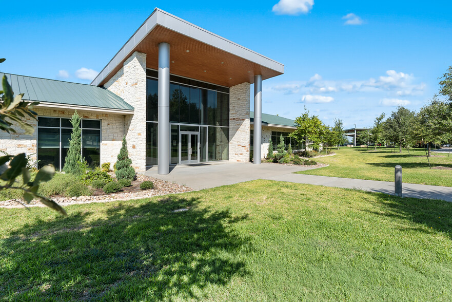4001 Central Pointe Pky, Temple, TX à louer - Photo de l’immeuble – Image 2 sur 8