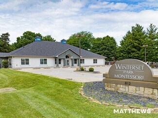 Plus de détails pour 812 SW Forestpark Ln, Lee's Summit, MO - Spécialisé à vendre