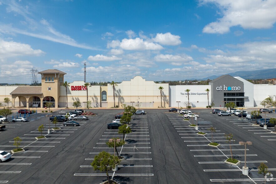 8250 Day Creek Blvd, Rancho Cucamonga, CA à louer - Photo de l’immeuble – Image 2 sur 4