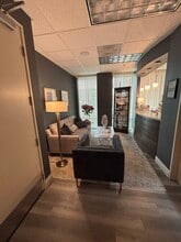 1611 Creekside Dr, Folsom, CA à louer Photo intérieure– Image 2 sur 25