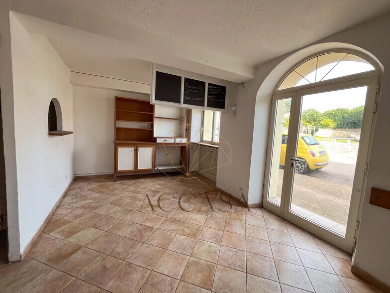 2680 Territoriale 40, Pianottoli-Caldarello à louer - Photo de l’immeuble – Image 3 sur 10