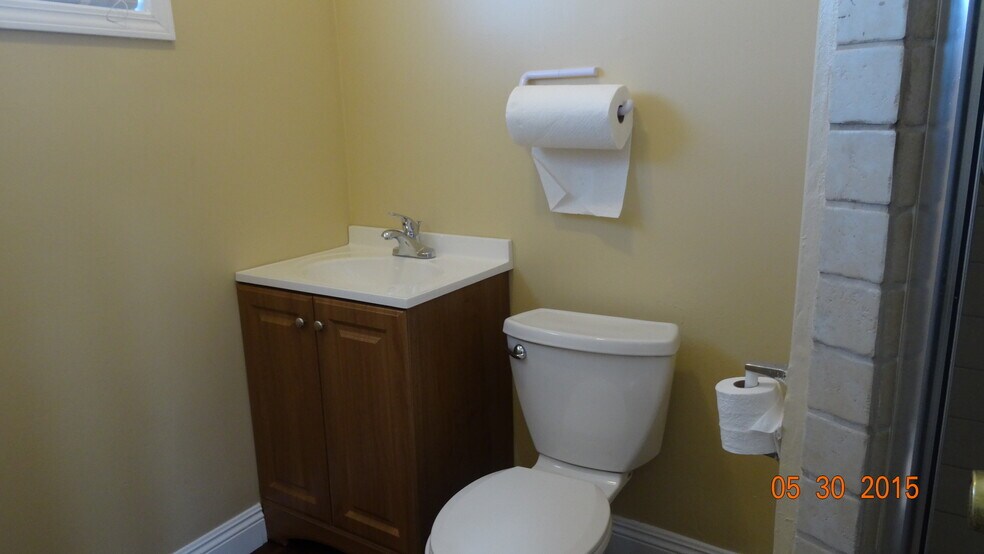 20246-20254 Saticoy St, Winnetka, CA à louer - Photo intérieure – Image 3 sur 15