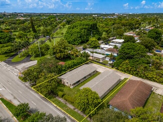 Plus de détails pour 1911 SW 4th Ave, Fort Lauderdale, FL - Logement à vendre