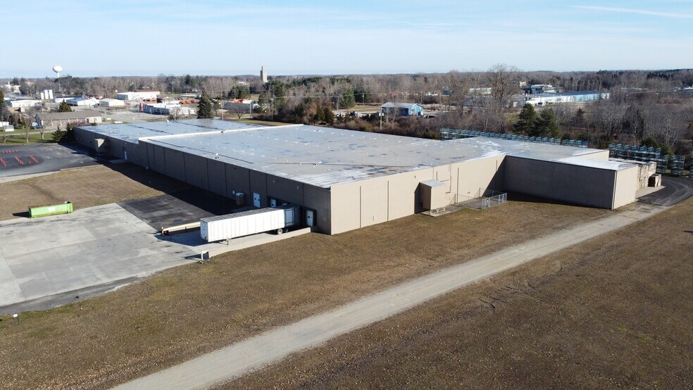 334 E Soper Rd, Bad Axe, MI à louer - Photo de l’immeuble – Image 3 sur 10