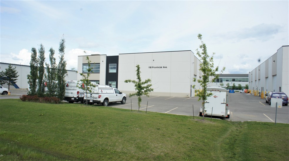 118 Provincial Ave, Sherwood Park, AB à vendre - Photo de l’immeuble – Image 2 sur 3