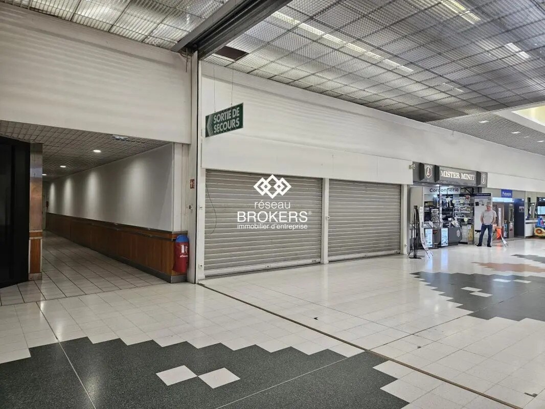 Local commercial dans Chalon-sur-Saône à louer Photo de l’immeuble– Image 1 sur 7