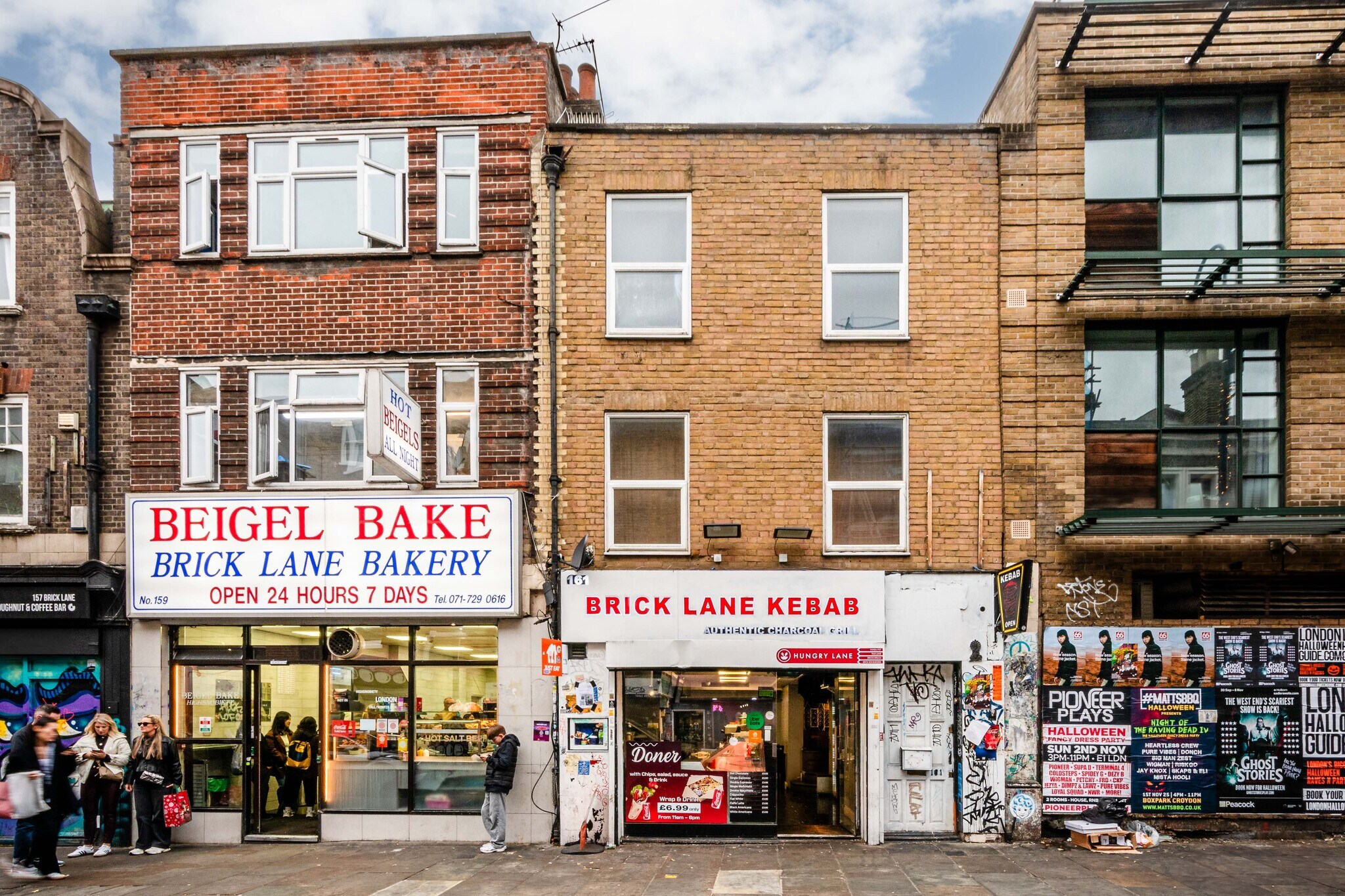 161 Brick Ln, Londres à louer Photo de l’immeuble– Image 1 sur 3