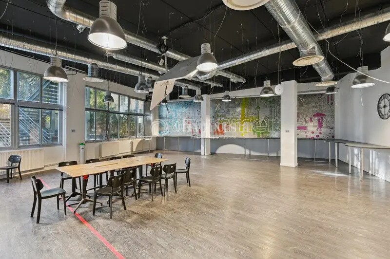 Bureau dans Saint-Ouen-sur-Seine à louer - Photo de l’immeuble – Image 3 sur 12