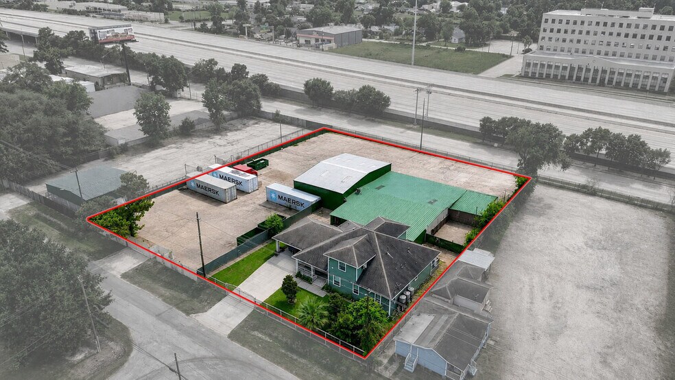 9024 Eastex Fwy, Houston, TX à vendre - Photo de l’immeuble – Image 2 sur 30