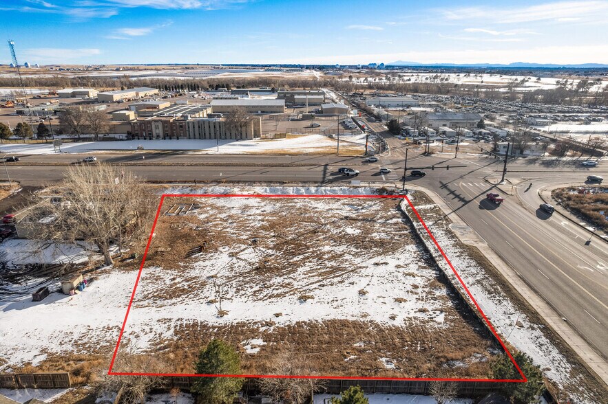 18501 Colfax ave, Aurora, CO à vendre - Photo principale – Image 1 sur 6