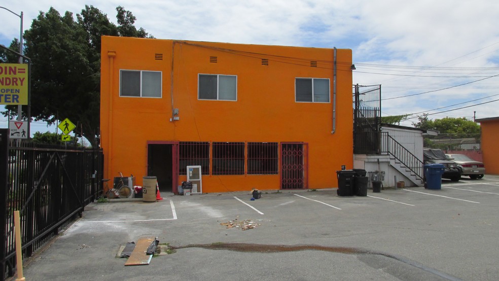 9223 S Central Ave, Los Angeles, CA à vendre - Photo de l’immeuble – Image 3 sur 10