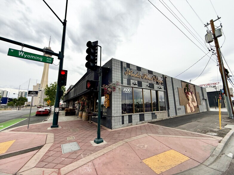 1604 S Commerce St, Las Vegas, NV à louer - Photo de l’immeuble – Image 3 sur 15