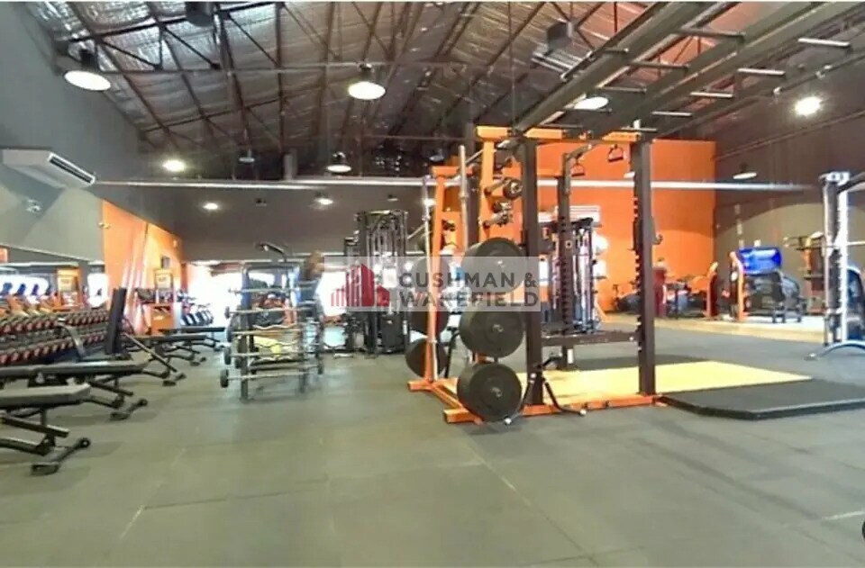 Local commercial dans Nîmes à louer Photo intérieure– Image 1 sur 4