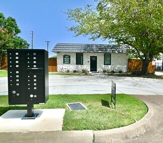 Plus de détails pour 1013 E Dallas St, Mansfield, TX - Bureau à louer